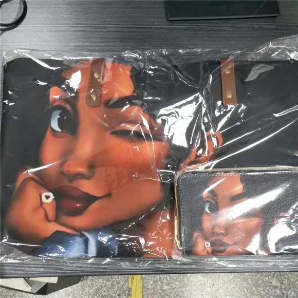 Matching Handbag & Wallet - Picture 3 of 5